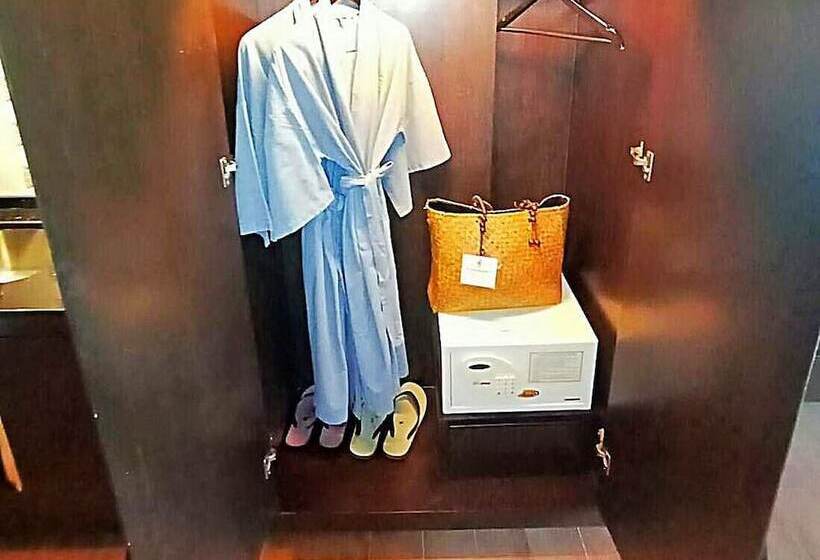 ジュニアスイート, Royal Thai Pavilion Jomtien