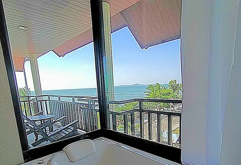 ロイヤルスイート, Royal Thai Pavilion Jomtien