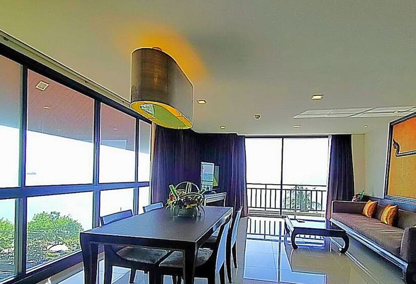 ロイヤルスイート, Royal Thai Pavilion Jomtien