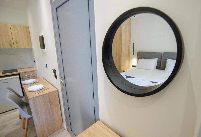 غرفة قياسية, Saint Spiridon