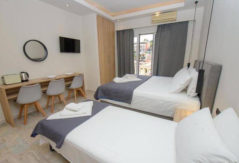 غرفة قياسية ثلاثية, Saint Spiridon