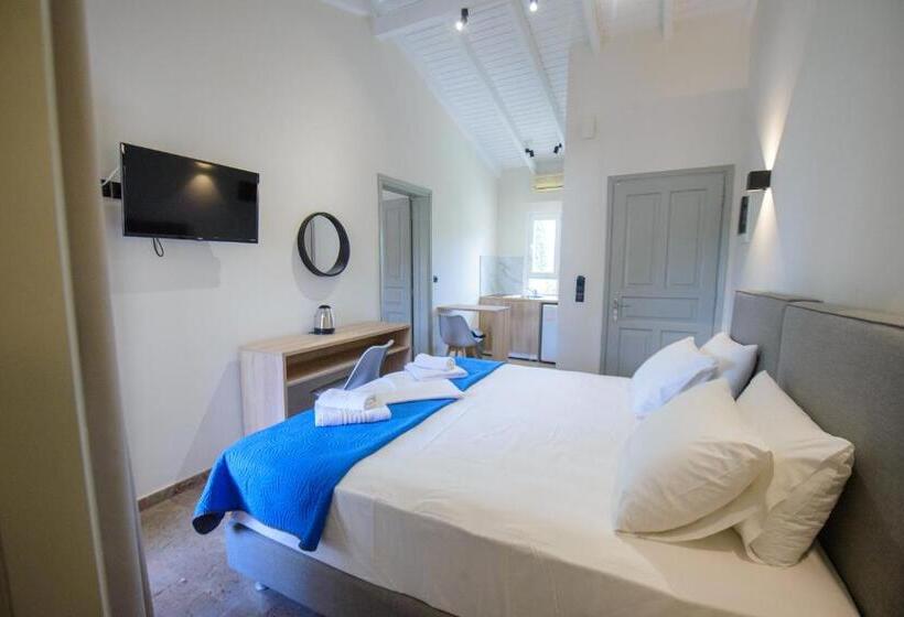 غرفة قياسية رباعية, Saint Spiridon