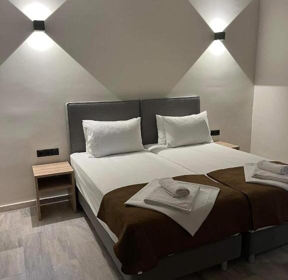 Номер Deluxe, Saint Spiridon