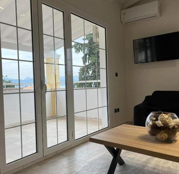 غرفة ديلوكس, Saint Spiridon