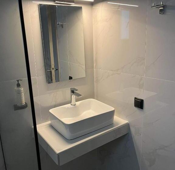 غرفة ديلوكس, Saint Spiridon