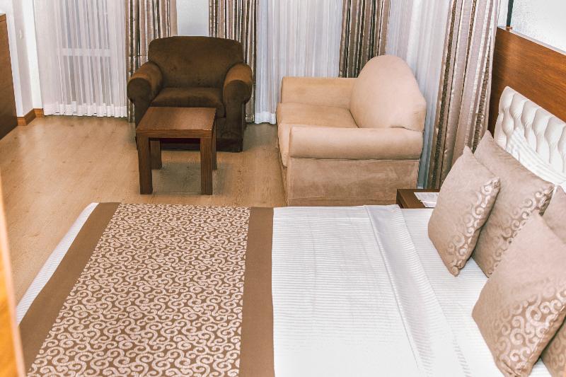 اتاق استاندارد با چشم‌انداز دریا, The Corner Park