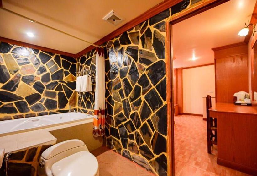 スーペリアールーム, Tiger Complex