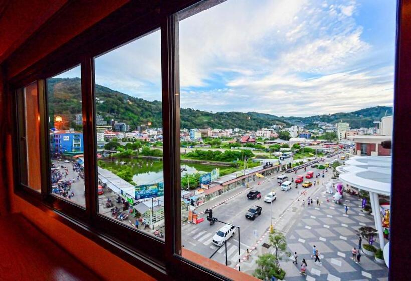 スーペリアールーム, Tiger Complex