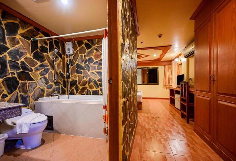 デラックスルーム, Tiger Complex