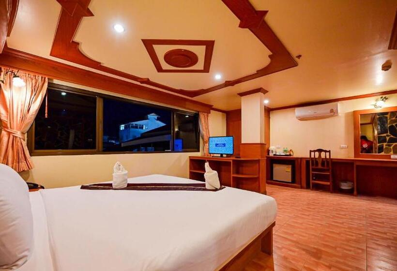 デラックスルーム, Tiger Complex