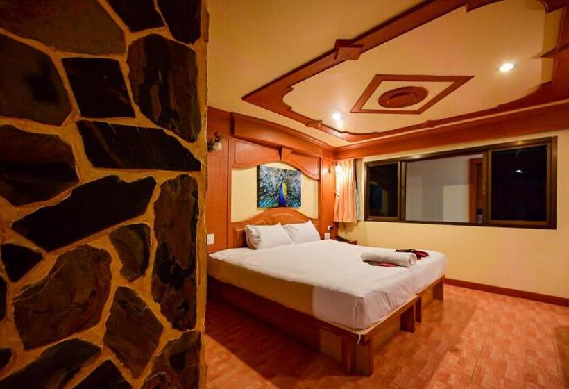 デラックスルーム, Tiger Complex