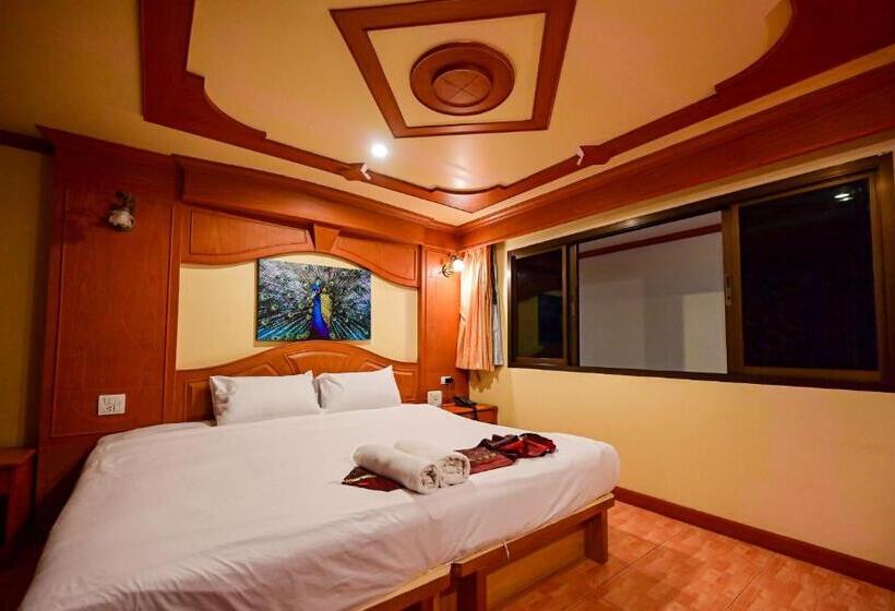 デラックスルーム, Tiger Complex