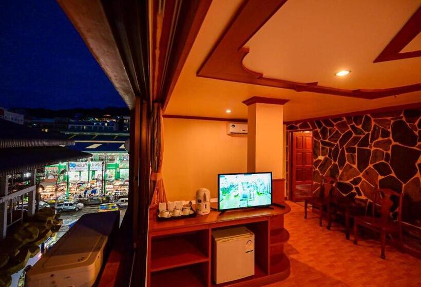 ファミリールーム, Tiger Complex