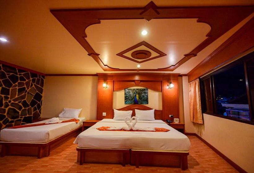 ファミリールーム, Tiger Complex