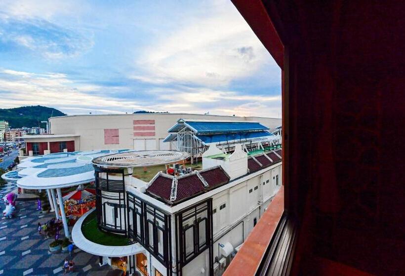 スーペリアールーム, Tiger Complex