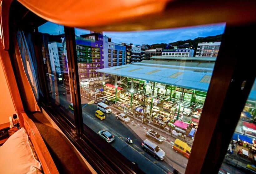 スーペリアールーム, Tiger Complex