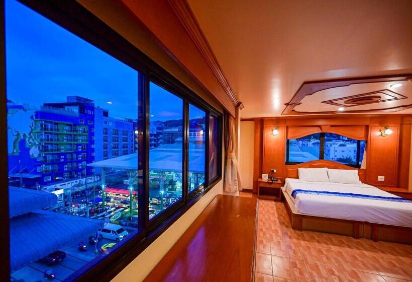 スーペリアールーム, Tiger Complex