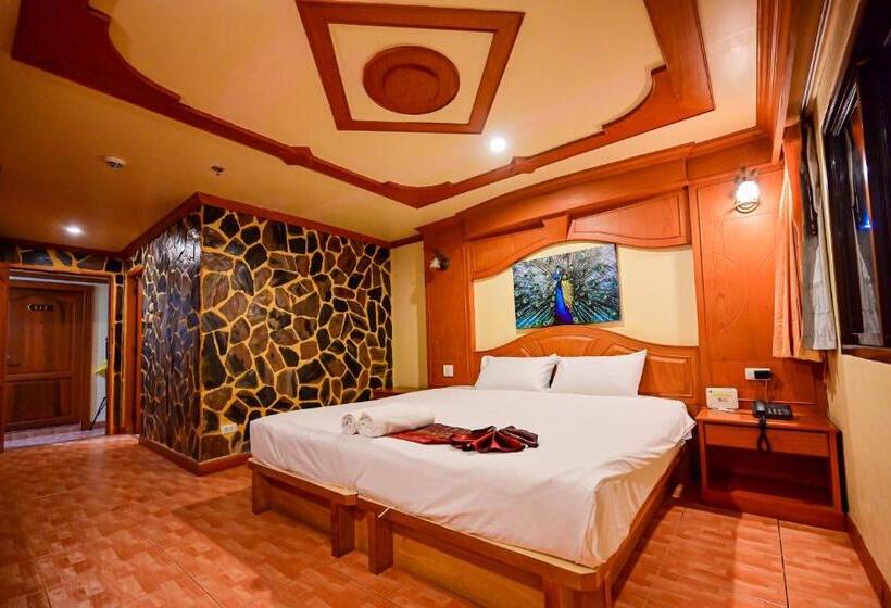 デラックスルーム, Tiger Complex