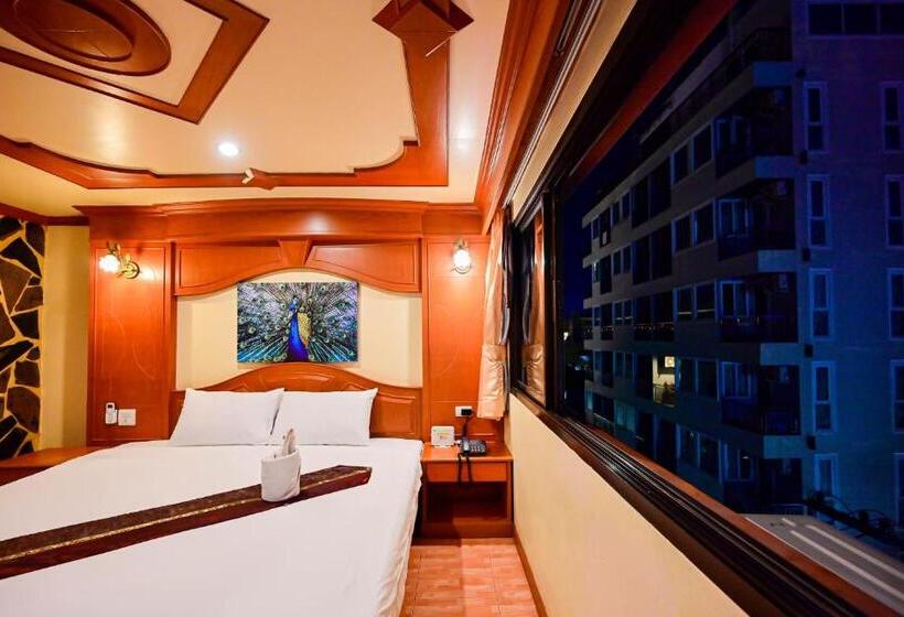 デラックスルーム, Tiger Complex