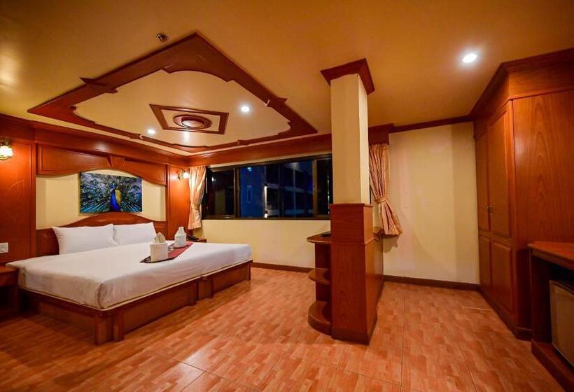 デラックスルーム, Tiger Complex