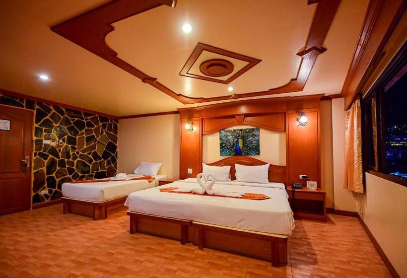 ファミリールーム, Tiger Complex