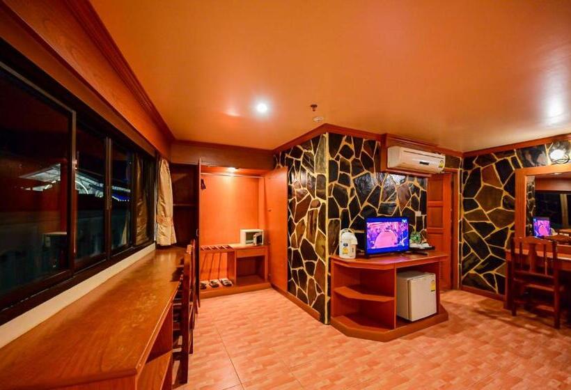 ファミリールーム, Tiger Complex