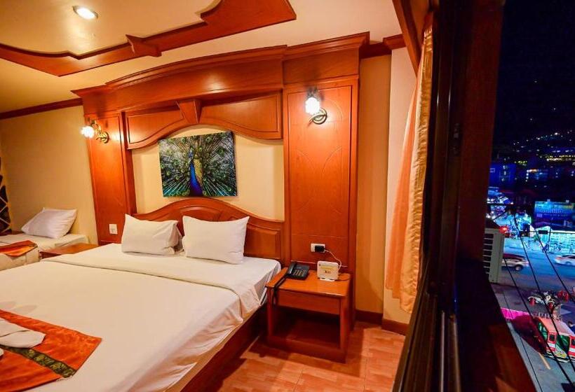 ファミリールーム, Tiger Complex