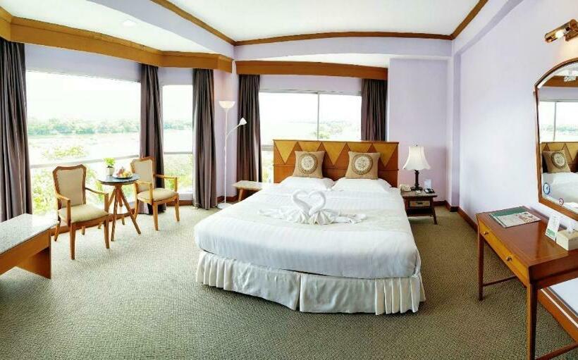 套房, Viang Tak Riverside