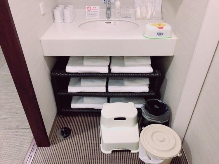 اتاق خانوادگی, Village Kyoto