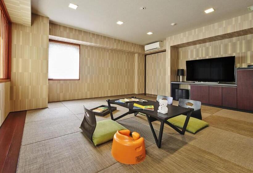 اتاق خانوادگی, Village Kyoto