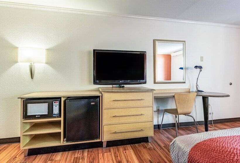 Quarto Deluxe, Motel 6 Gatlinburg, Tn   Smoky Mountains