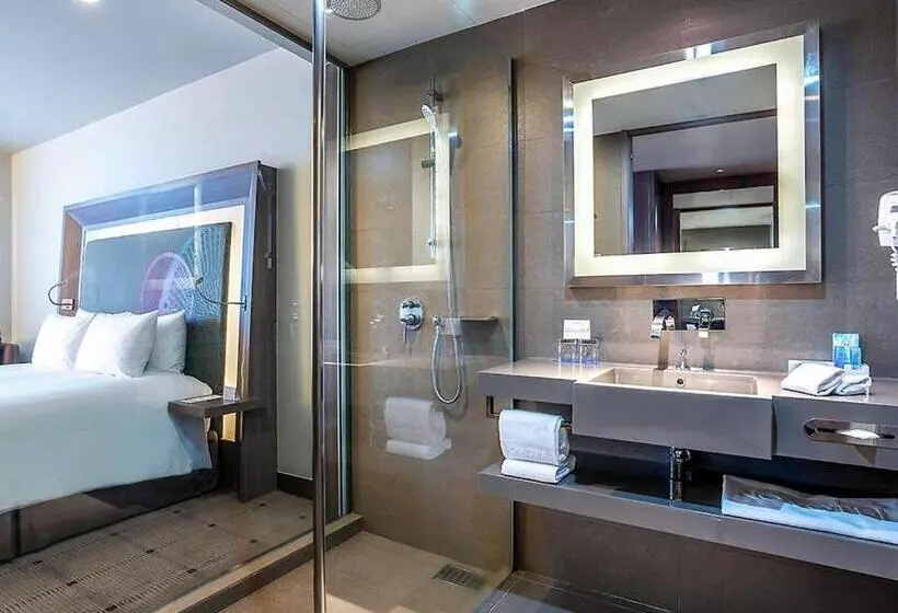 Superior Room King Size Bed