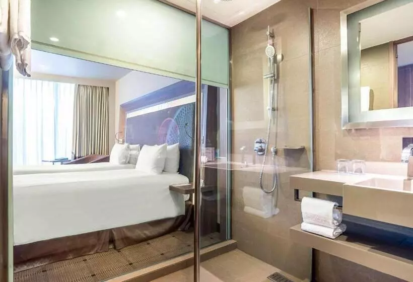 Superior-huone, Novotel Bangkok Platinum Pratunam