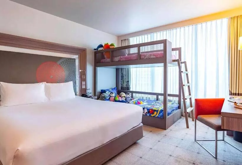 Perhehuone, Novotel Bangkok Platinum Pratunam