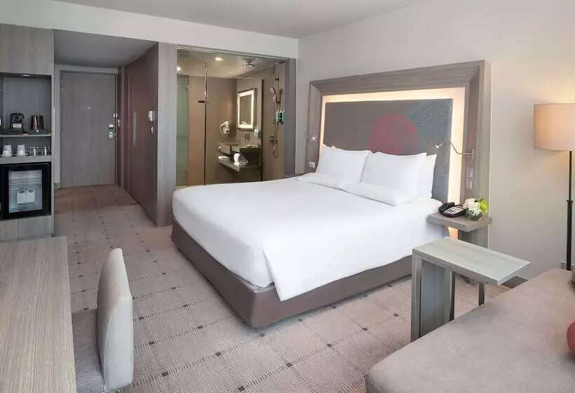 Superior-huone, Novotel Bangkok Platinum Pratunam