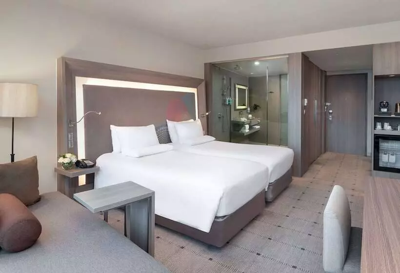 Premium-huone, Novotel Bangkok Platinum Pratunam