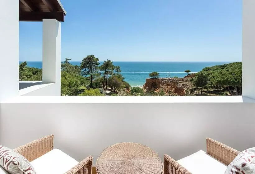 オーシャンビューデラックスルームバルコニー付き, Pine Cliffs Hotel, A Luxury Collection Resort