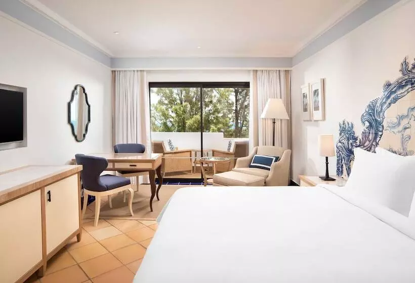 オーシャンビューデラックスルームバルコニー付き, Pine Cliffs Hotel, A Luxury Collection Resort