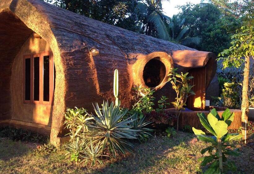 اتاق استاندارد با چشمانداز دریا, Ban Tawansongfa