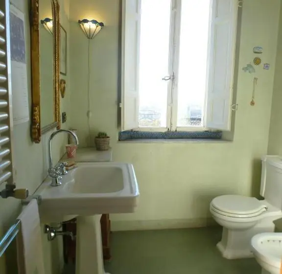 Comfort Kolmen Hengen Huone, Casa Marcè A Sonno