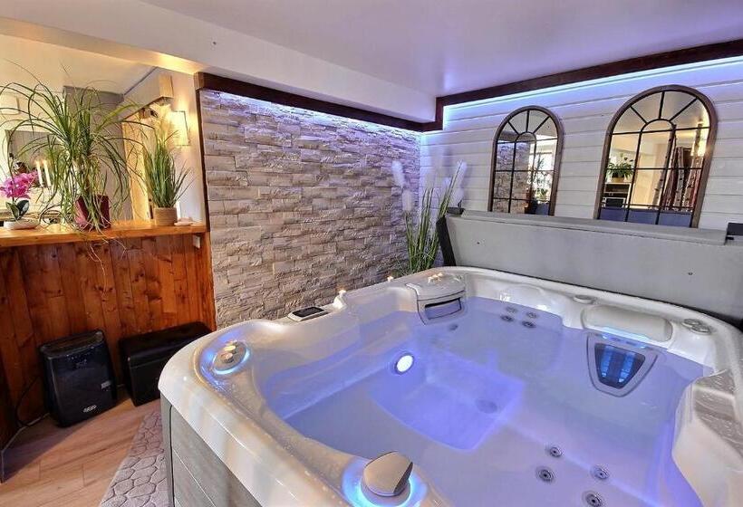 Номер Стандарт с Гидромассажем, Spa Et Romance à Molliebon