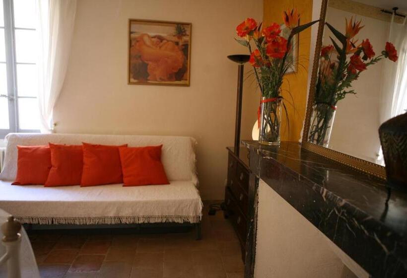 غرفة ديلوكس, Xvi Century Mansion