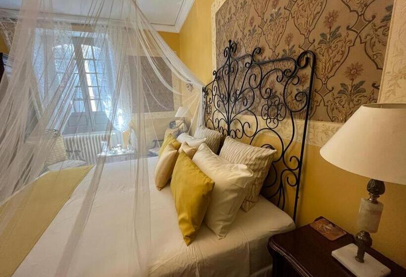 غرفة ديلوكس, Xvi Century Mansion