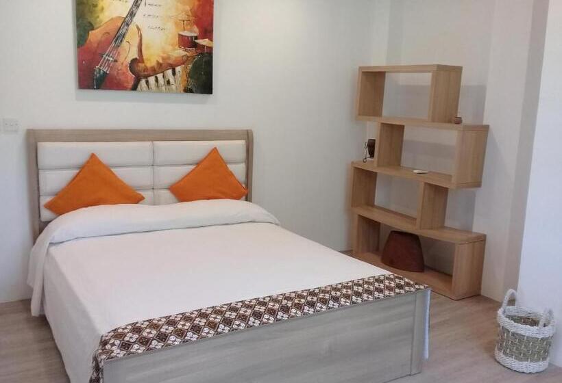 דירת חדר נוף לים, Castaway Surf Retreat 1