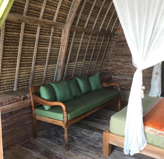 חדר דלוקס, Alam Karang