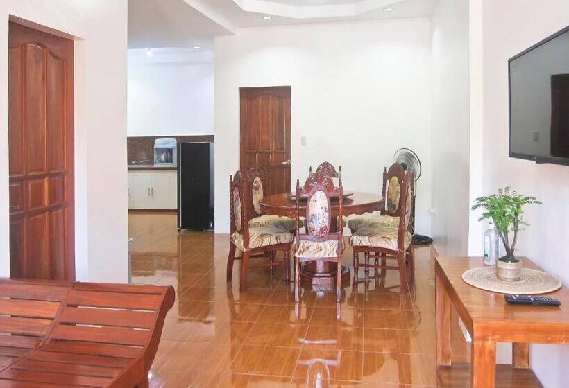 آپارتمان 1 خوابه همکف, Smak S