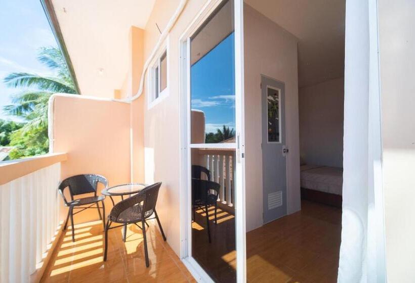 اتاق استاندارد با چشمانداز باغ, Smak S