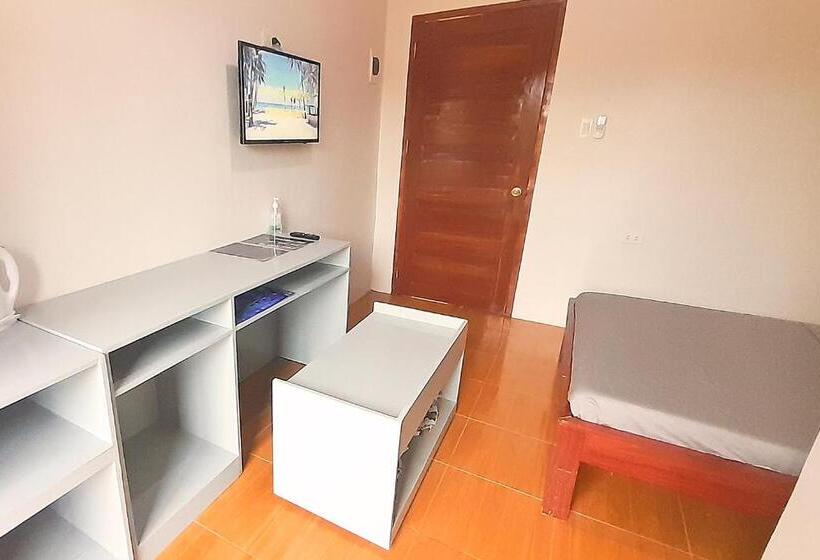 اتاق استاندارد با بالکن, Smak S