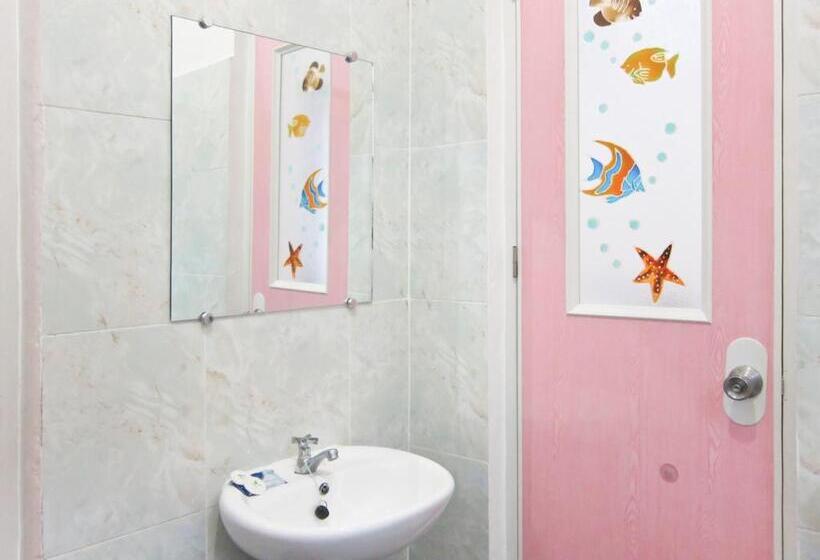 آپارتمان 1 خوابه همکف, Smak S