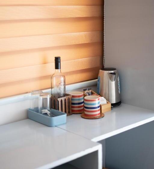 اتاق استاندارد با چشمانداز باغ, Smak S